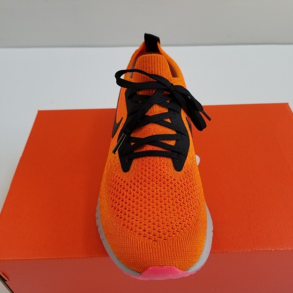 New Wmns Nike Epic React Flyknit Sneakers - Picture 6 of 8